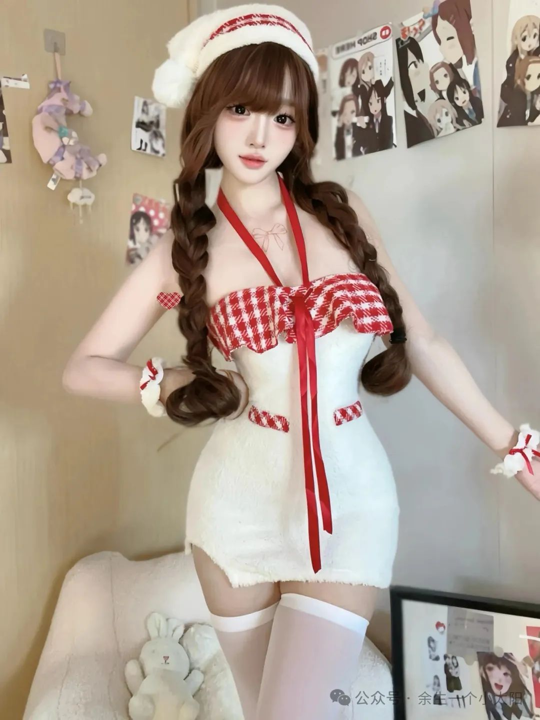 壁纸，纯欲少女，红白和圣诞是绝配 - 炫图天下
