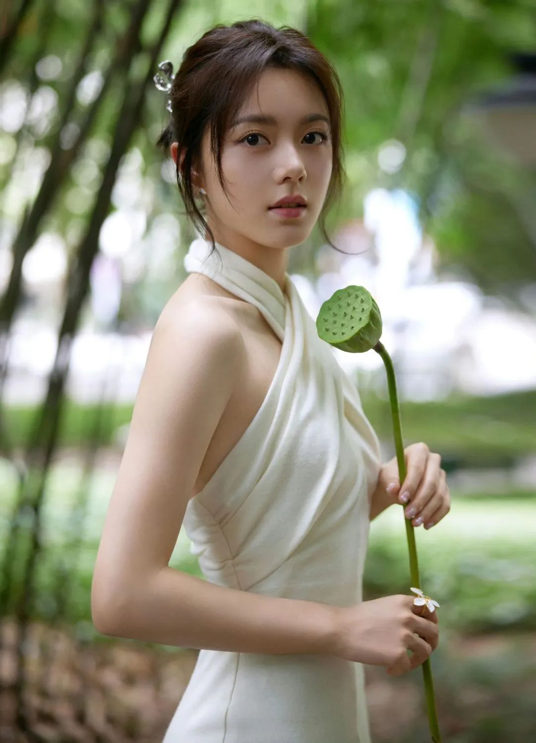 赵今麦壁纸分享，这身造型真的很有感觉 - 炫图天下