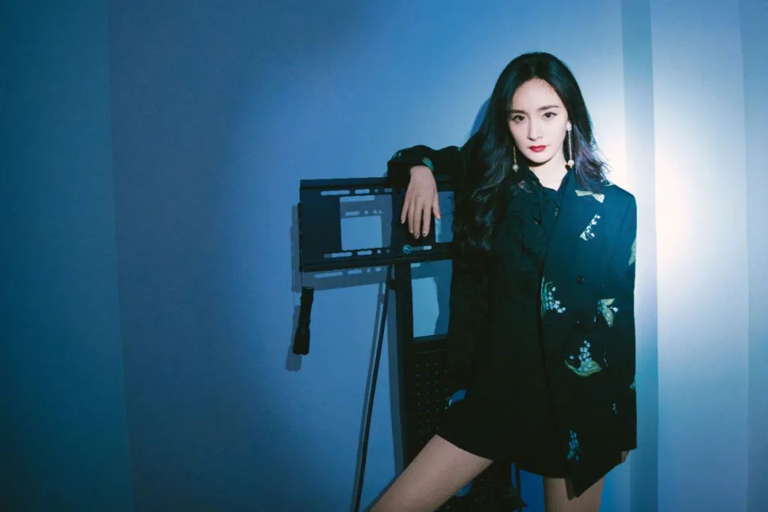 【杨幂】高清性感写真来啦！ - 炫图天下