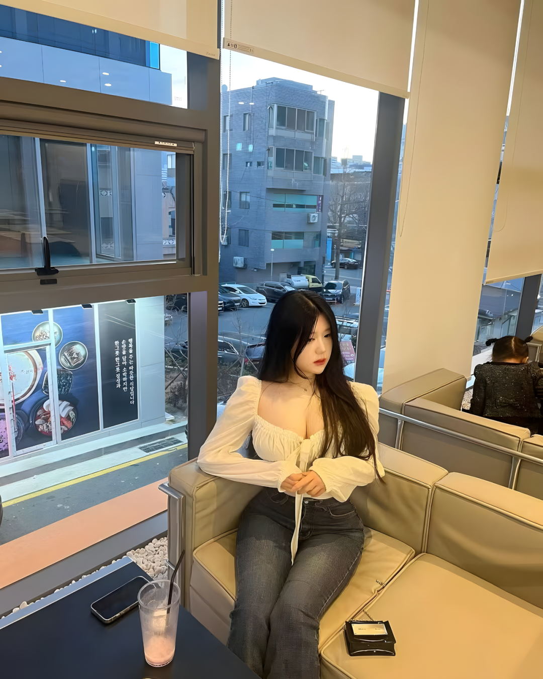 温婉动人！知性美女的绝美照片！ - 炫图天下