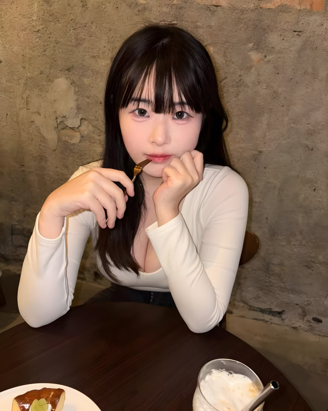 知性甜美的精致美女！ - 炫图天下