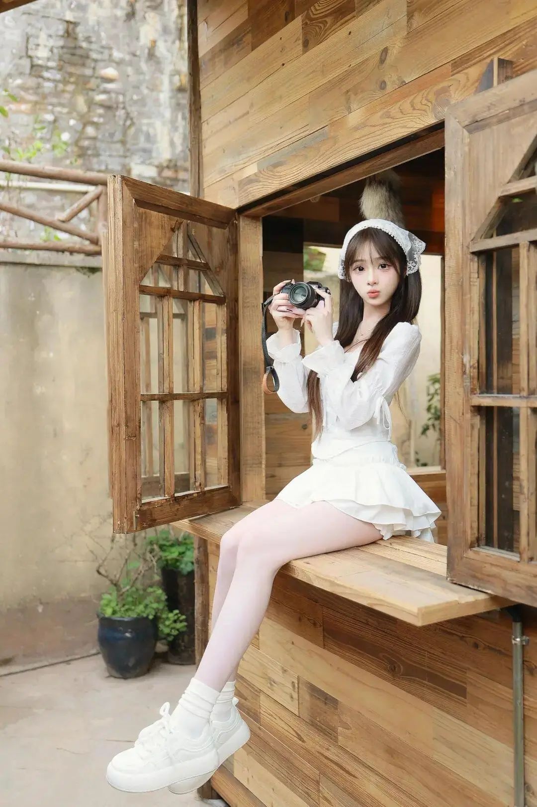 藏在木屋里的氛围感魔法！这样拍秒变灵气少女，每一帧都像童话里走出的精灵 - 炫图天下